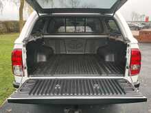 Toyota Hilux D-4D Icon 2.4 Manual