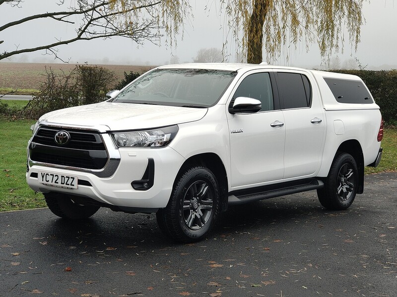 Toyota 2.4 D-4D Icon 2.4 4dr Pickup Manual Diesel