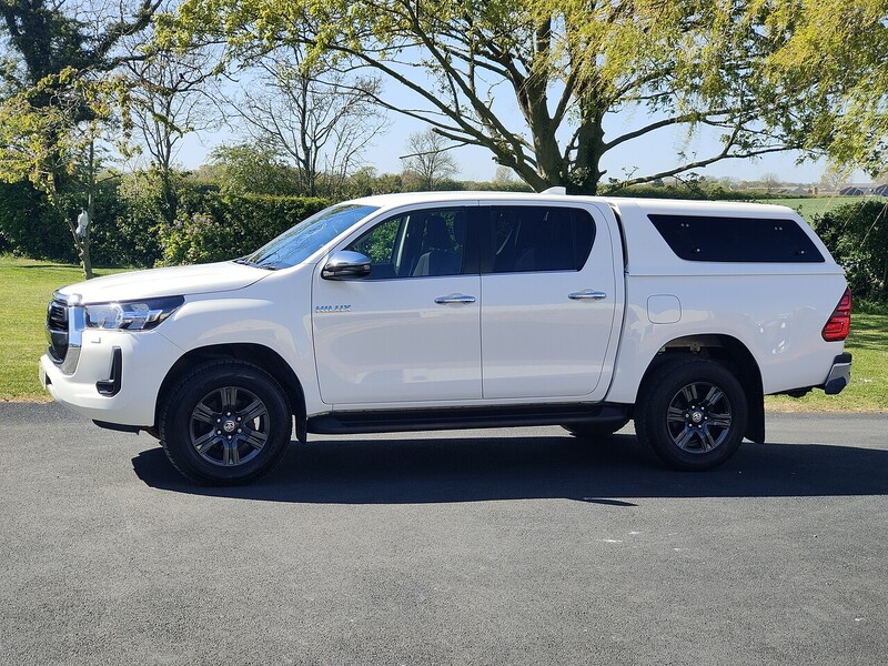 Toyota 2.4 D-4D Icon 2.4 4dr Pickup Manual Diesel