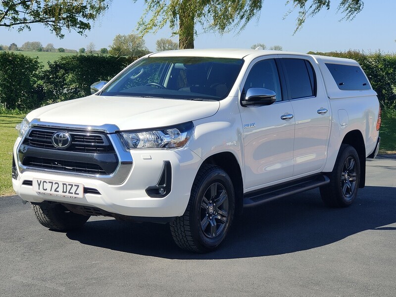 Toyota 2.4 D-4D Icon 2.4 4dr Pickup Manual Diesel