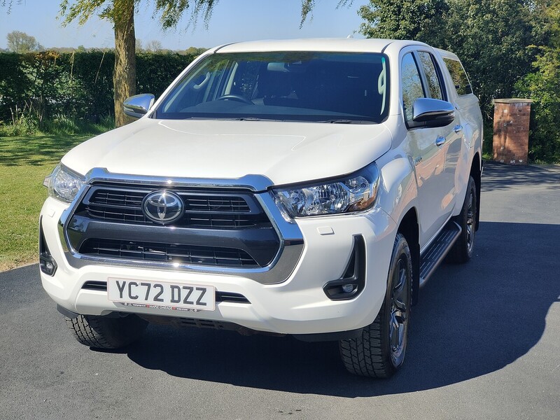Toyota 2.4 D-4D Icon 2.4 4dr Pickup Manual Diesel