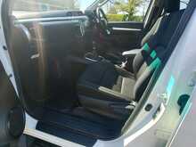Toyota Hilux D-4D Icon 2.4 Manual