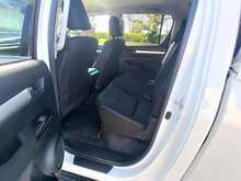 Toyota Hilux D-4D Icon 2.4 Manual