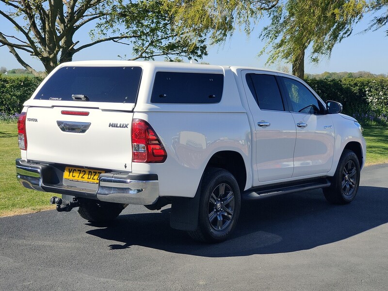 Toyota 2.4 D-4D Icon 2.4 4dr Pickup Manual Diesel