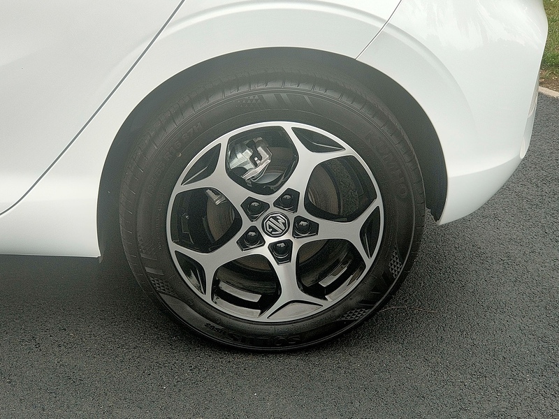 MG 1.5 Hybrid+ Trophy 1.5 5dr Hatchback Automatic Petrol Hybrid