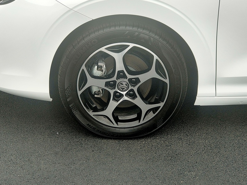 MG 1.5 Hybrid+ Trophy 1.5 5dr Hatchback Automatic Petrol Hybrid