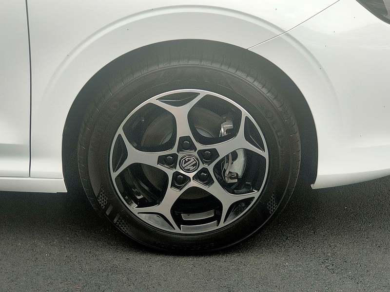 MG 1.5 Hybrid+ Trophy 1.5 5dr Hatchback Automatic Petrol Hybrid