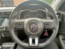 MG ZS 1.5 Exclusive Manual