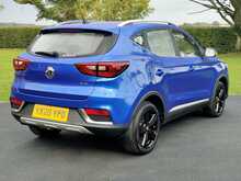 MG ZS 1.5 Exclusive Manual