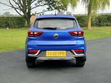 MG ZS 1.5 Exclusive Manual
