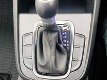 Hyundai Kona 1.6 Hybrid SE Connect