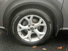 Nissan Juke DIG-T N-Connecta SUV 1.0 Automatic Petrol