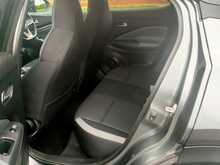 Nissan Juke DIG-T N-Connecta SUV 1.0 Automatic Petrol