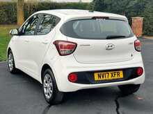 Hyundai i10 1.0 SE 5dr Manual