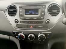 Hyundai i10 1.0 SE 5dr Manual