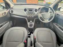 Hyundai i10 1.0 SE 5dr Manual