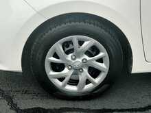 Hyundai i10 1.0 SE 5dr Manual