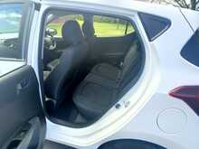 Hyundai i10 1.0 SE 5dr Manual