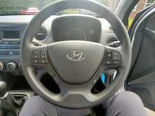 Hyundai i10 1.0 SE 5dr Manual