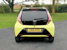 Toyota Aygo 1.0 X-Cite 5dr Bi-Tone