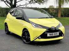 Toyota Aygo 1.0 X-Cite 5dr Bi-Tone