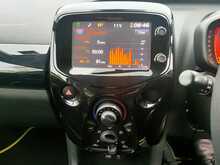 Toyota Aygo 1.0 X-Cite 5dr Bi-Tone