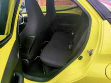 Toyota Aygo 1.0 X-Cite 5dr Bi-Tone
