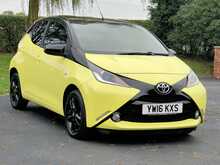 Toyota Aygo 1.0 X-Cite 5dr Bi-Tone