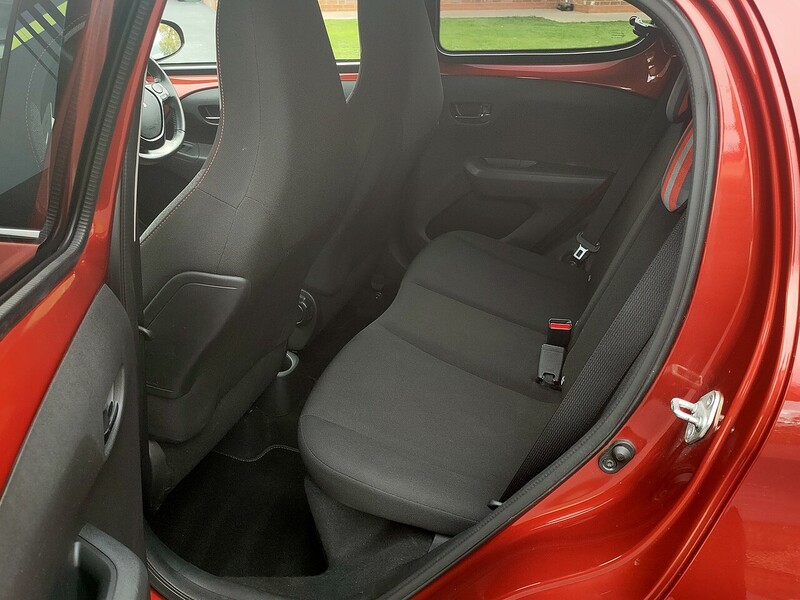 Peugeot 1.0 Collection 1.0 5dr Hatchback Manual Petrol