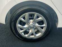 Hyundai 1.0 SE 5dr Hatchback