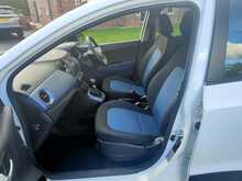 Hyundai 1.0 Blue Drive Premium