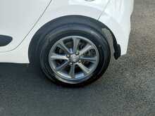 Hyundai 1.0 Blue Drive Premium