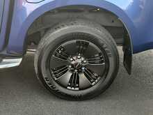 Isuzu D-Max V-Cross Auto