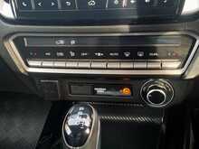 Isuzu D-Max V-Cross Auto