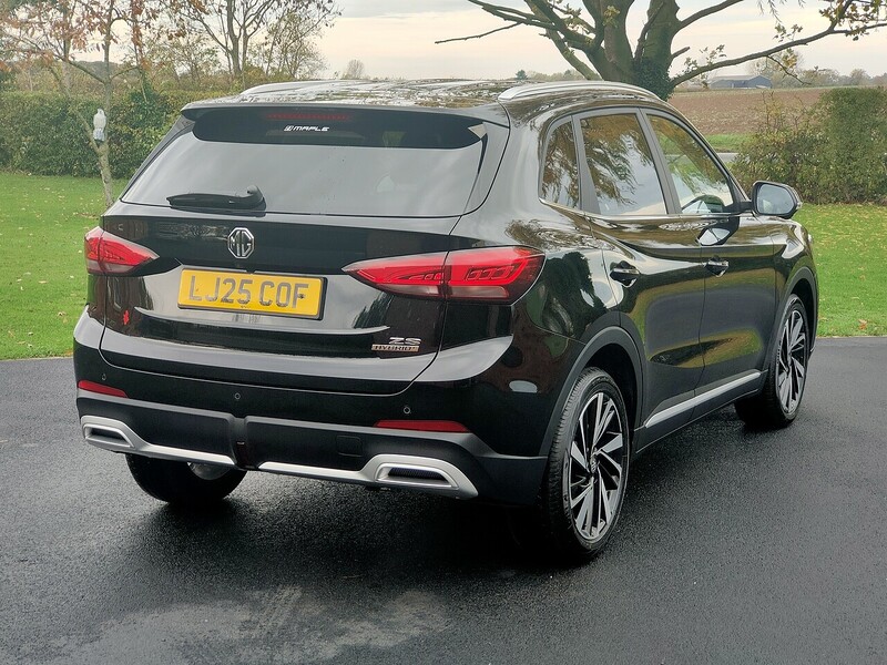 MG Hybrid+ Trophy 1.5 5dr SUV Automatic Petrol Hybrid