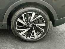 MG ZS 1.5 Trophy Hybrid+ Auto