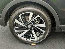 MG ZS 1.5 Trophy Hybrid+ Auto