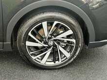 MG ZS 1.5 Trophy Hybrid+ Auto