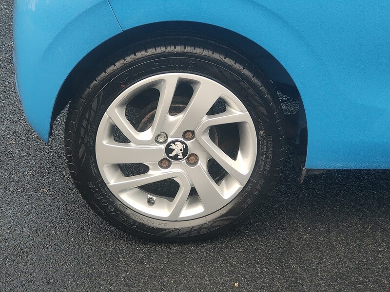 Peugeot 1.2 PureTech Allure Hatchback 3dr Petrol Manual Euro 6 (82 ps)