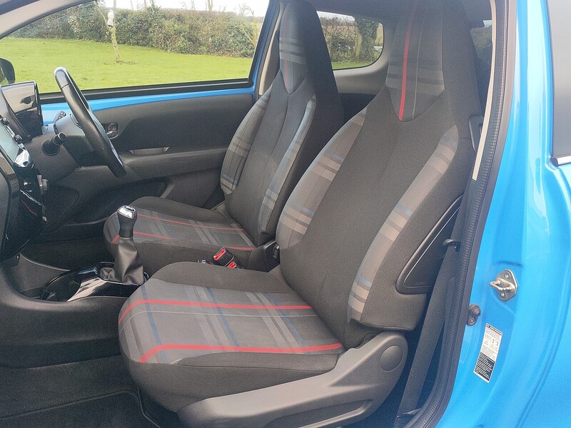 Peugeot 1.2 PureTech Allure Hatchback 3dr Petrol Manual Euro 6 (82 ps)