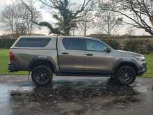 Toyota Hilux 2.8 Invincible X Double Cab