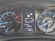 Toyota Hilux 2.8 Invincible X Double Cab