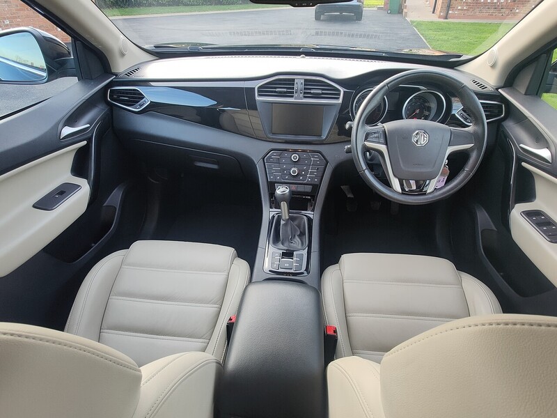 MG Exclusive 1.5T GDi 5dr SUV Manual Petrol