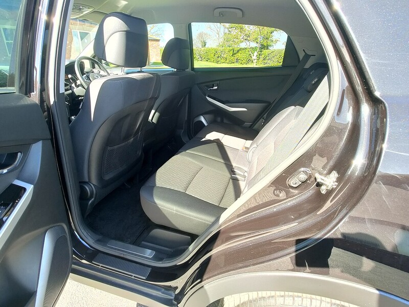 SSANGYONG 2.2 LE 2WD 5dr SUV Automatic Diesel