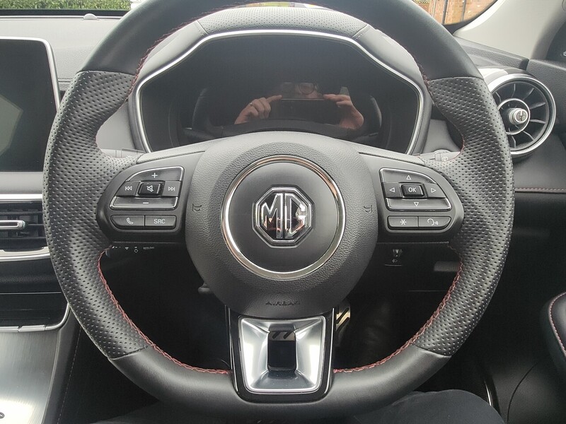 MG 1.5T-GDI Trophy Plug in Hybrid 1.5 5dr SUV Automatic Petrol Plug-in Hybrid