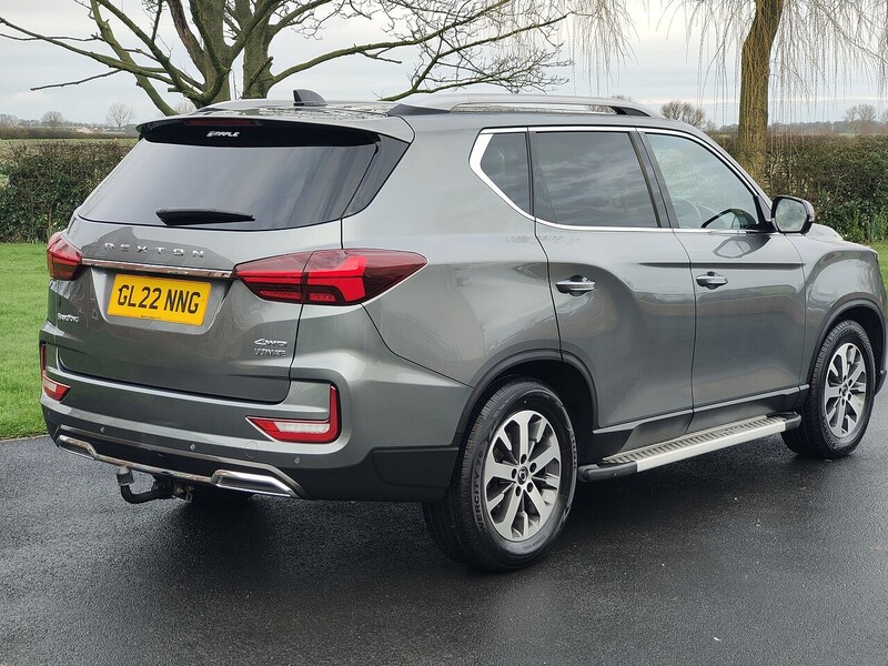 SsangYong Ultimate 2.2 5dr Estate Automatic Diesel