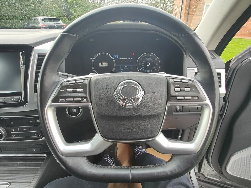SsangYong Ultimate 2.2 5dr Estate Automatic Diesel