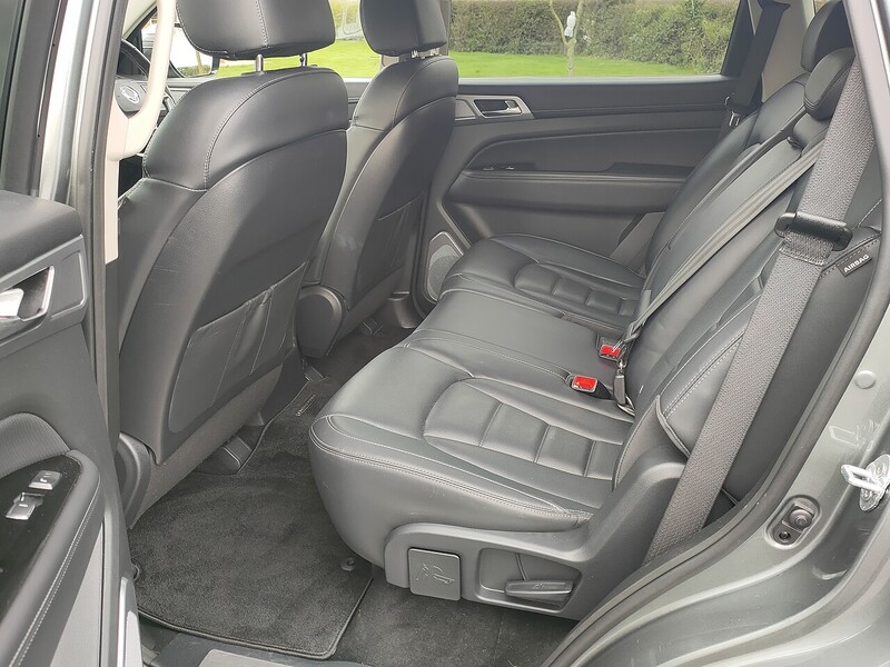 SsangYong Ultimate 2.2 5dr Estate Automatic Diesel