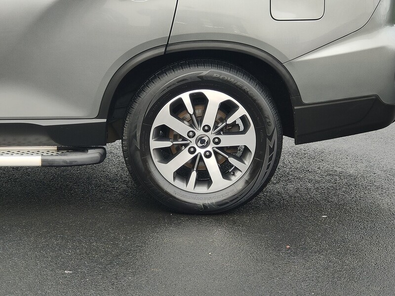 SsangYong Ultimate 2.2 5dr Estate Automatic Diesel