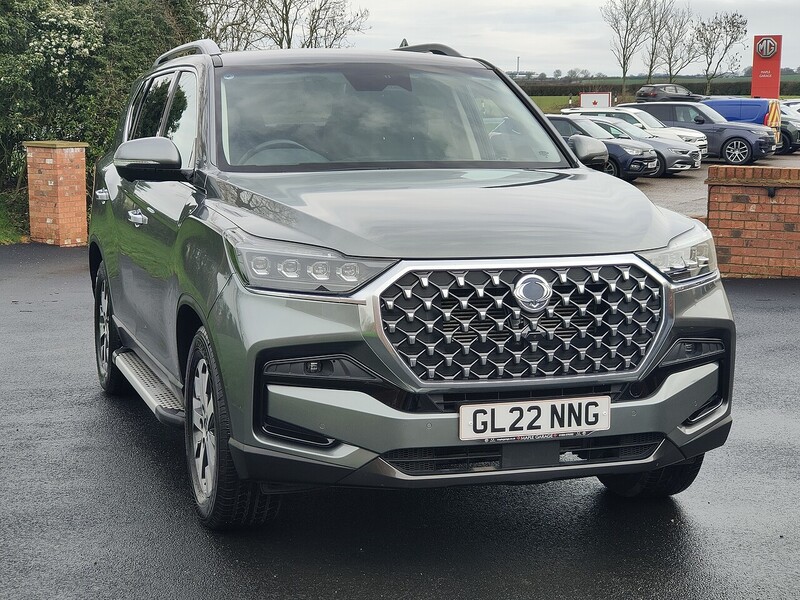 SsangYong Ultimate 2.2 5dr Estate Automatic Diesel